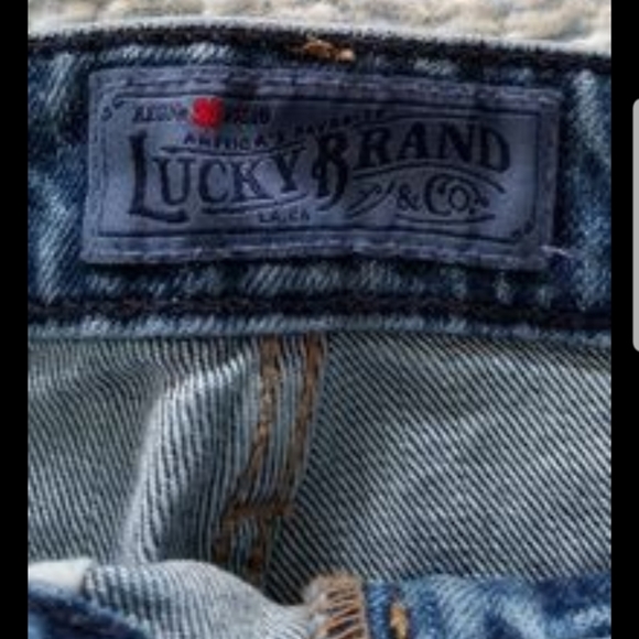 Lucky Brand shorts NWT - Picture 2 of 3